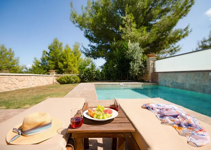 Sunny Villa Hanioti